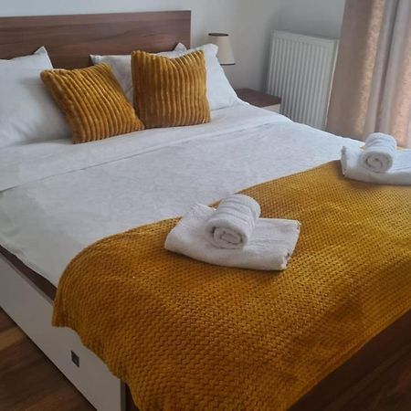 布拉索夫Apartament Mirubias公寓 外观 照片
